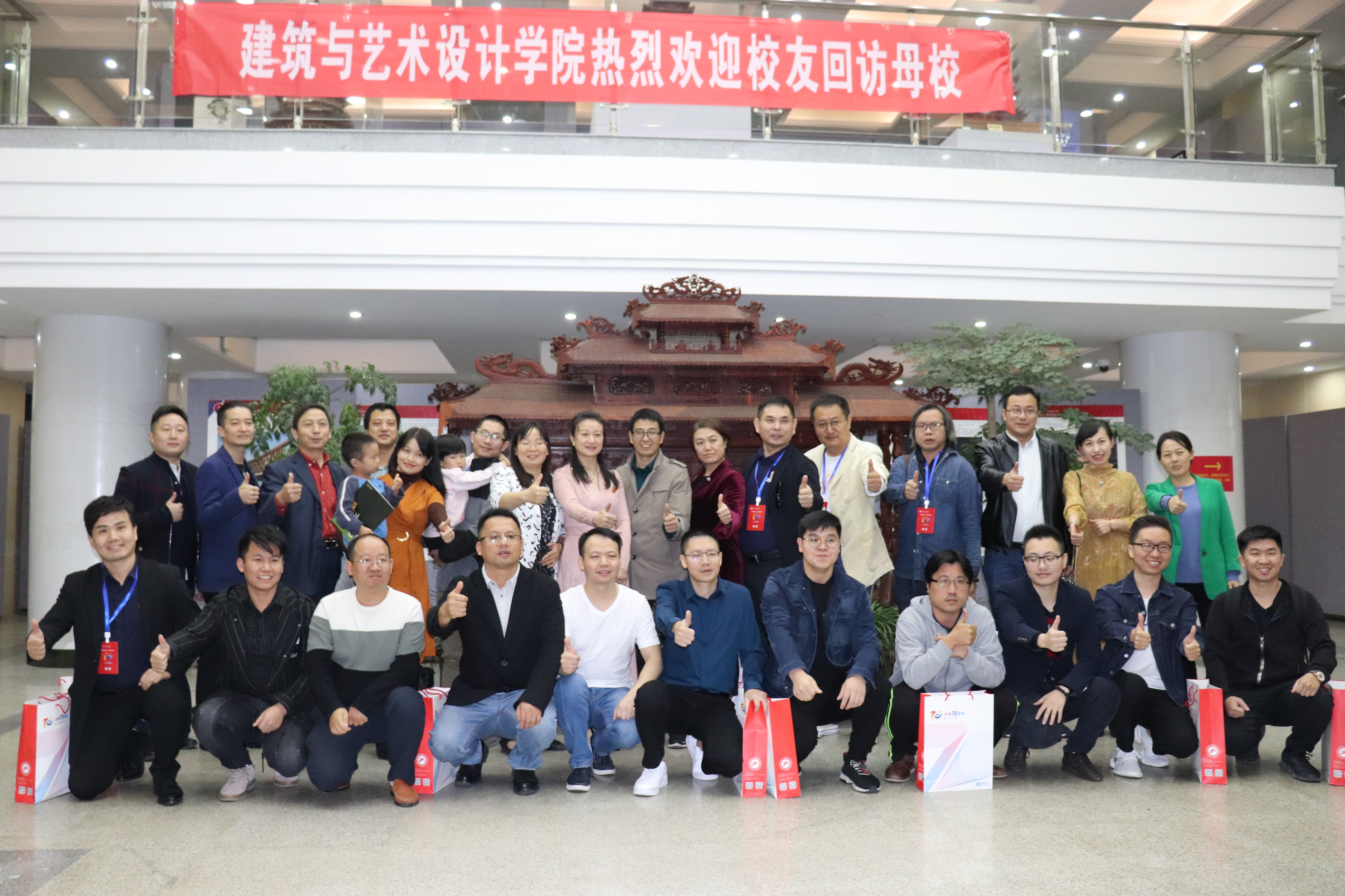 8f4b00643df6464f8c9f6156fede46c0.jpg 8f4b00643df6464f8c9f6156fede46c0.jpg